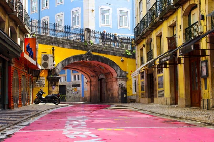 Lisbon & Sintra: The Perfect 2-Day Budget Itinerary photo 1559163806 3ca824710bf8 816x544
