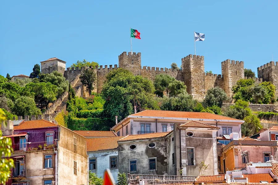 Lisbon & Sintra: The Perfect 2-Day Budget Itinerary sao jorge castle